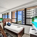 Perfect Ocean View Condo Beach Service 1109