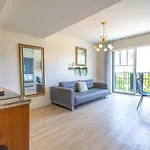King Bed-Apt With Rooftop Pool-Bar D303