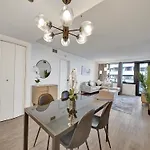 Ocean View Beach Retreat Beach Service 606