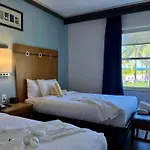 Majestic Hotel South Beach