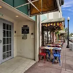 Miami Beach Vacation Home, Nightlife, Dining
