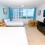 Seastays-Beachfront Apartments