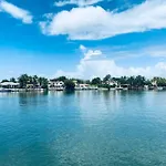 1Br 2Ba Beach Condo Parking Wifi