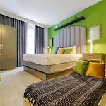 Claremont Hotel