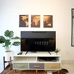 South Beach 2 Bedroom Family Pet Friendly Apartment With Free Parking On Premise