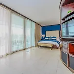 Condo Hotel In South Beach