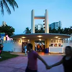 Family Pet Friendly Apartment 3 Minute Walk To Miami Beach With Free Parking