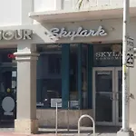 Great 1Bedroom Renovated 1 Minute From The Beach