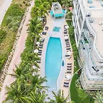 Oceanfront 2Br In Carillon