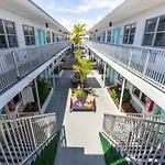 Seaside All Suites Hotel