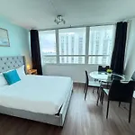 Seastays-Oceanside Apartments