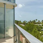 W South Beach Stunning Studio