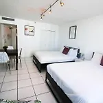 Castle 515 Studio Bayview Direct Beach Access, Pool, Tennis, Free Parking