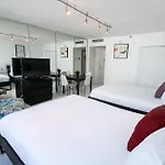 Castle 515 Studio Bayview Direct Beach Access, Pool, Tennis, Free Parking