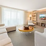 Oceanview Private Condo At 1 Hotel & Homes -1015