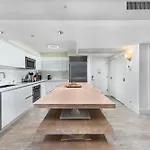 Oceanview Private Condo At 1 Hotel & Homes -1208