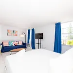 Art Deco Washingthon Apartment