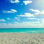 Beachfront Suites By Yourent Vacations
