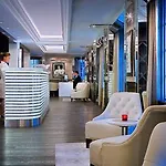 Gale South Beach & Regent Hotel