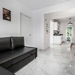 South Beach Suites On Alton