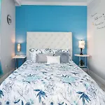 Holiday Apartment On Lincoln Road