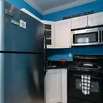 Holiday Apartment On Lincoln Road