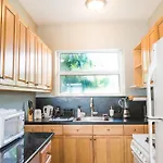 La Costa Suites By Royal Stays