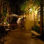 Villa Paradiso Hotel