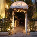 Villa Paradiso Hotel