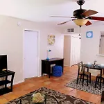 Oasis Guest Apartments - South Beach