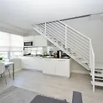 Art Deco Townhouse Apartments