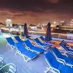 Ocean Drive Studio Beach Front