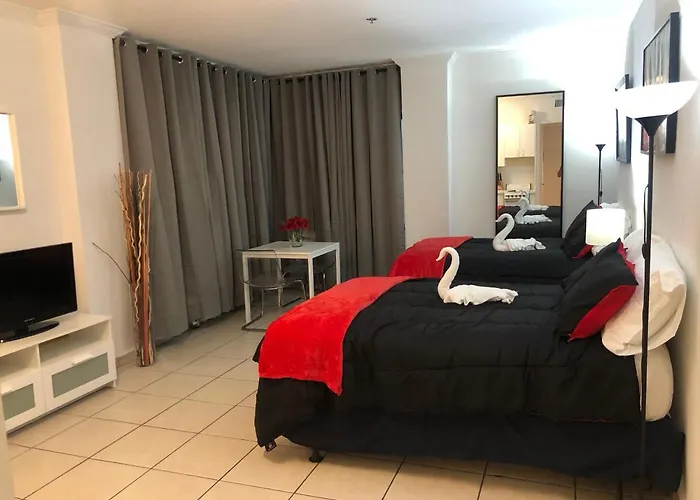 Casablanca On The Beach, Oceanfront Studio Miami Beach
