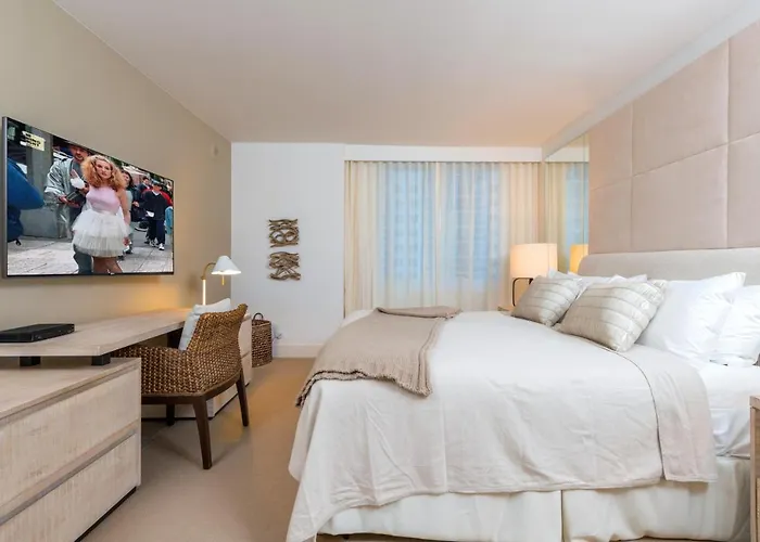 Oceanview Private Condo At 1 Hotel & Homes -1408