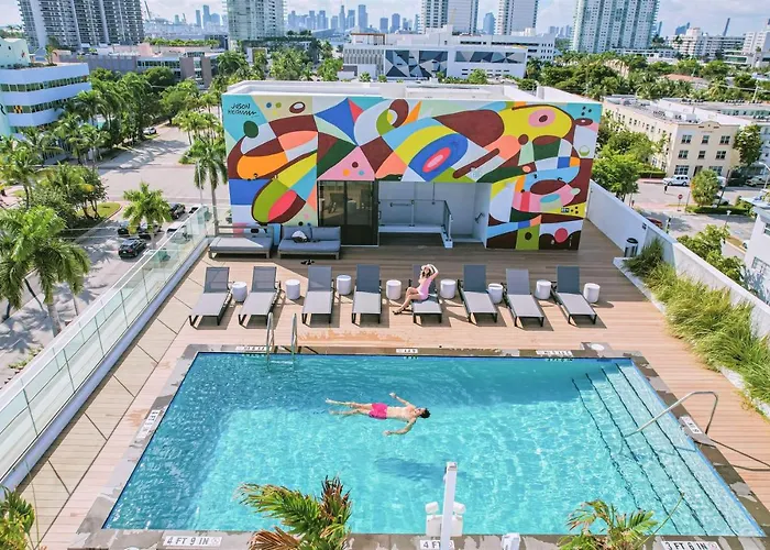 Upsun Hotel & Social Club