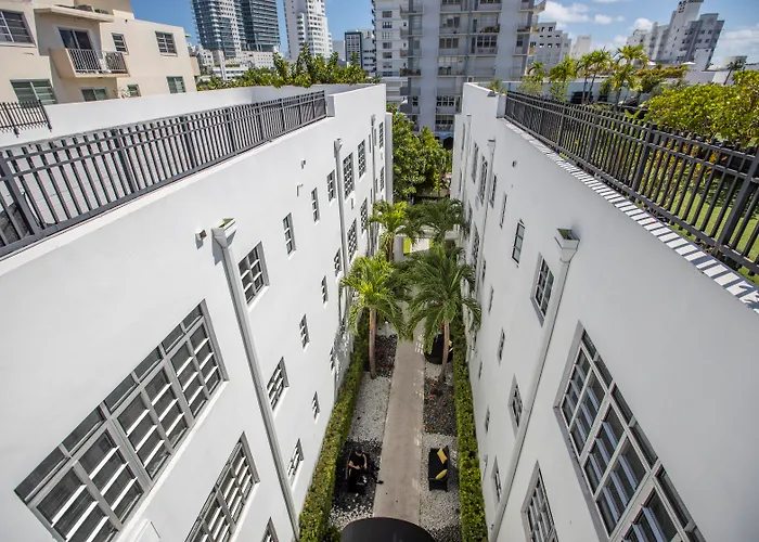 Lincoln Arms Suites