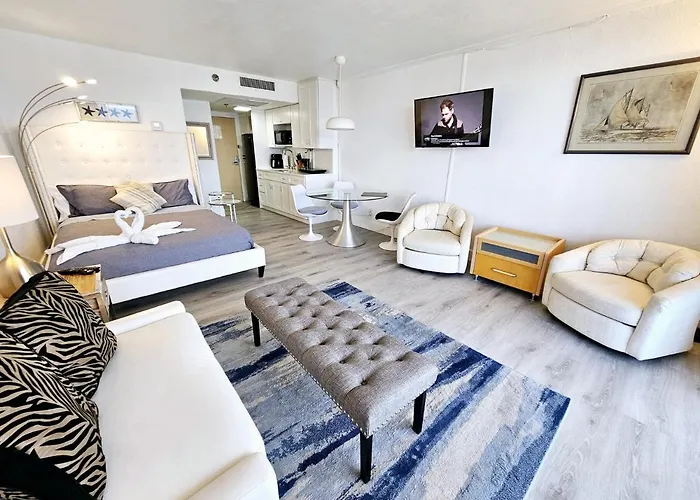 Oceanfront With Balcony Sunny Isles - Spectacular!