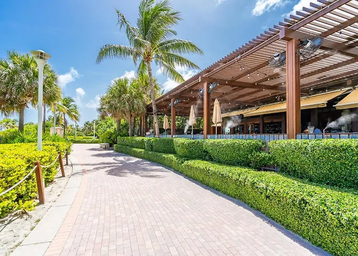 Setai Oceanview 2/2 Luxury Residence