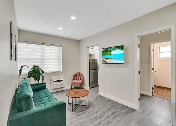 Bay Harbor Suites