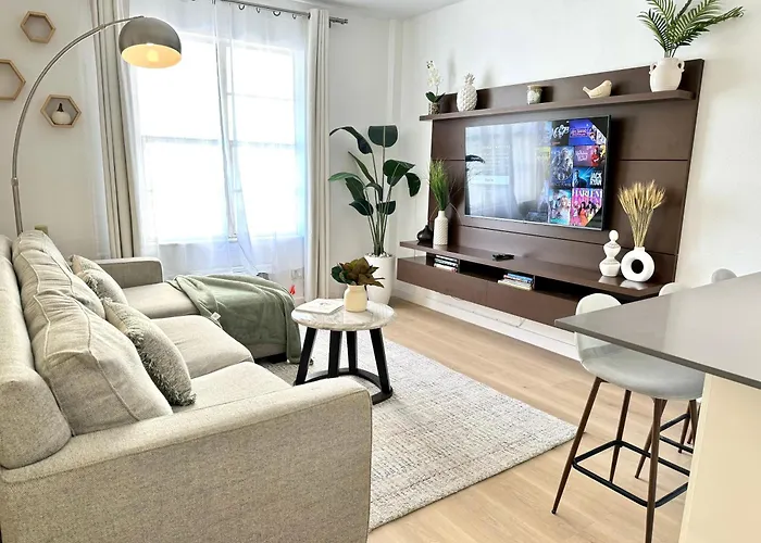 High-End Remodeled Apartment, On The Beach