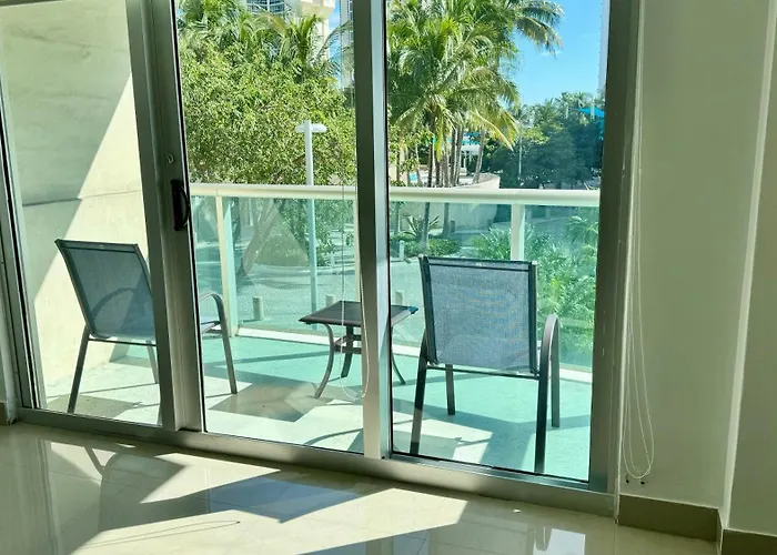 Sunny Isles, Beach Life! Parking Included