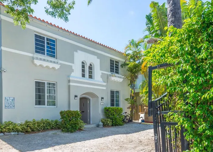L\'Etoile Apartments Part Of The Oasis Casita Collection