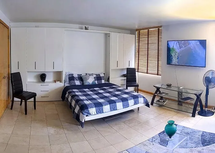 Cozy Studio, Walk To The Beach, Restaurants, Bars