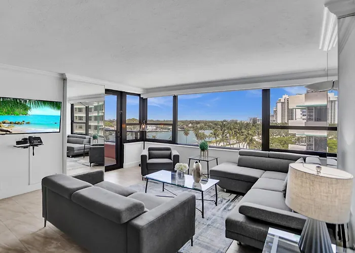 Corner 2Br With Ocean View And Beach Access 820