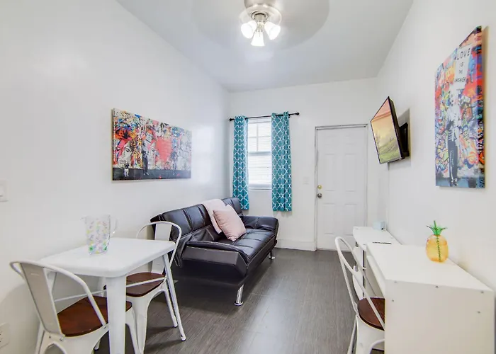 Cozy South Beach 1Br Apt Near Beach & Ocean Drive