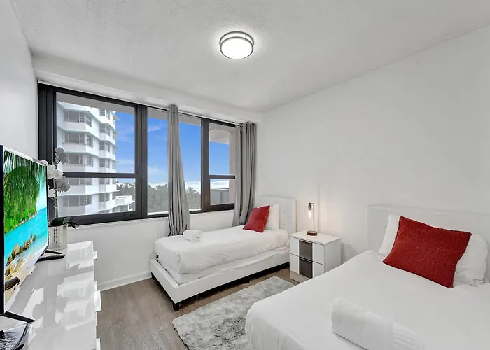 Ocean View Beach Retreat Beach Service 606