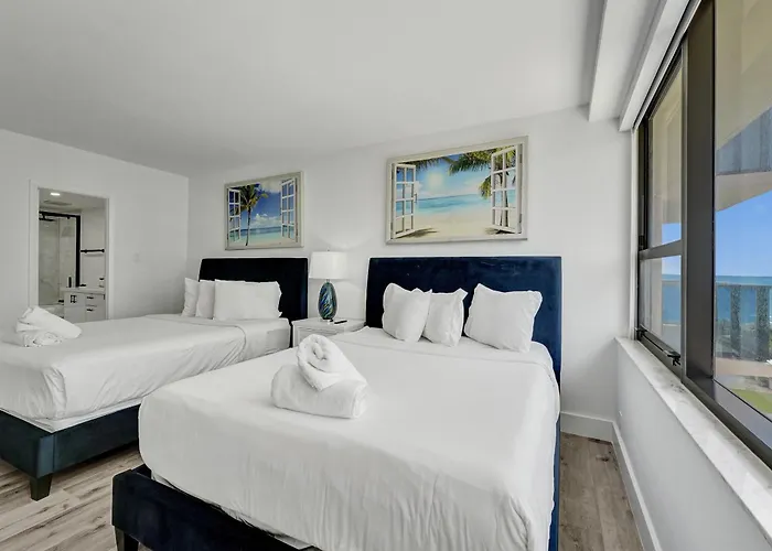 Cozy Oceanfront Beach Service 917