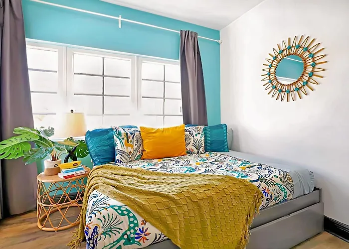 Miami Beach Apartment With Private Patio Free Parking Family Friendly No Pet Fee