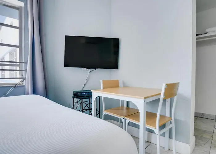 Stylish Studio Steps From South Beach, Sleeps 4