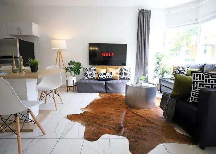 3 Bedroom 3 Bathroom Miami Beach Apartment With Free Parking